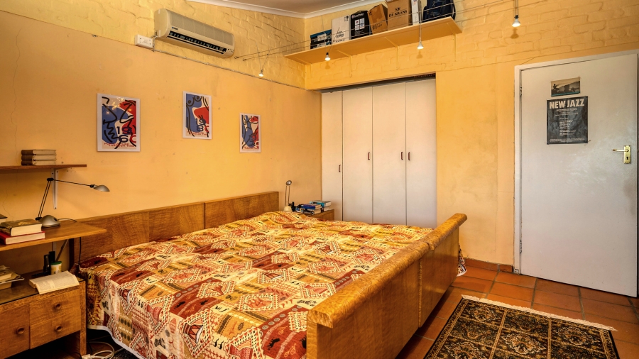 5 Bedroom Property for Sale in Clovelly Western Cape